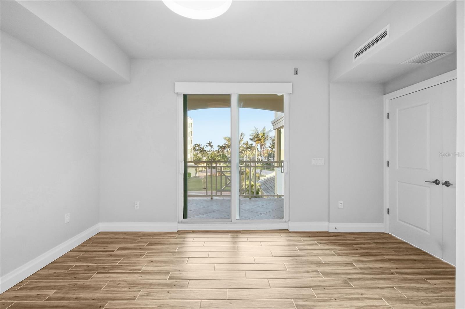 SUNSET POINTE AT COLLANY KEY II CONDO - Residential