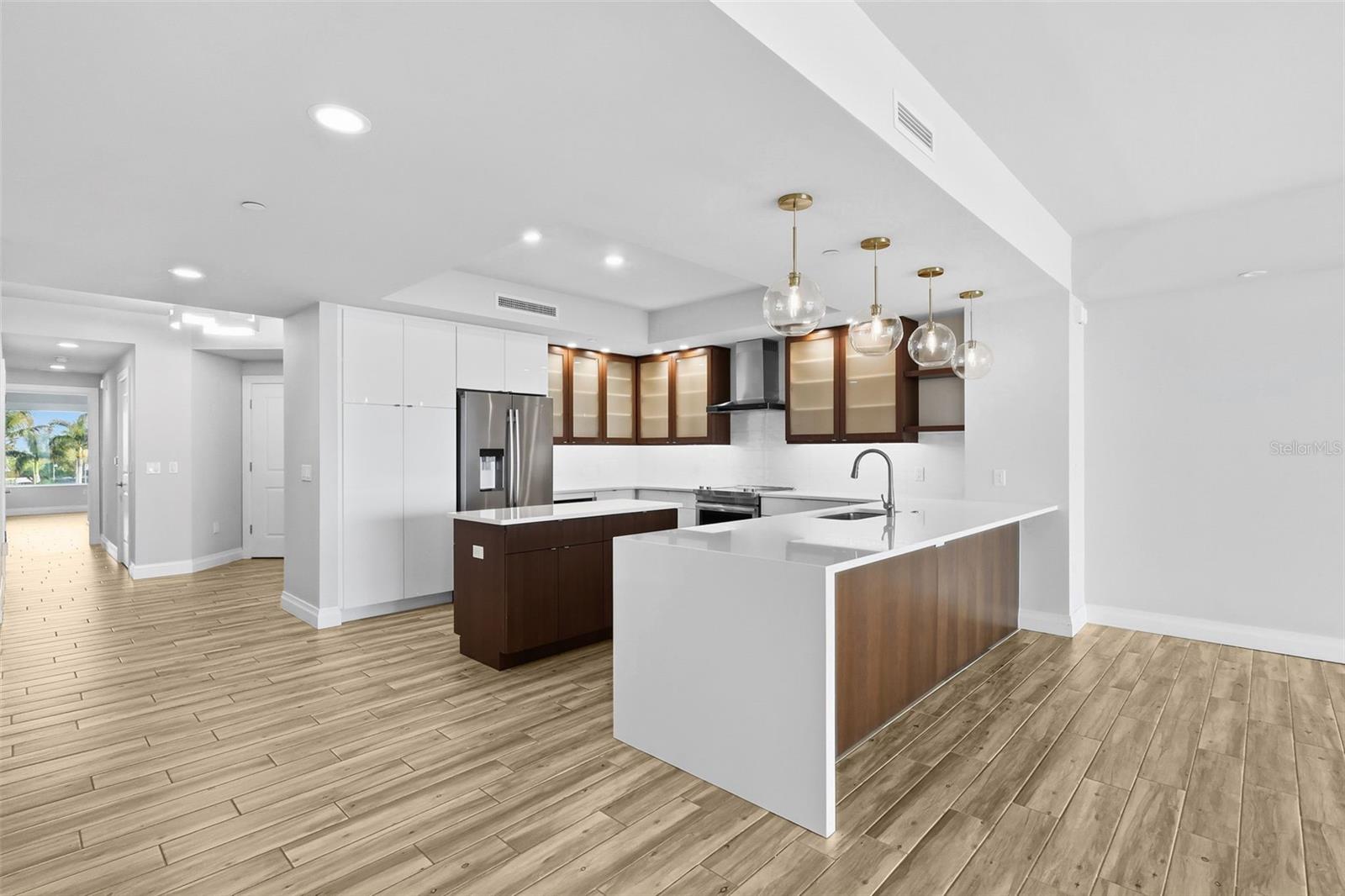 SUNSET POINTE AT COLLANY KEY II CONDO - Residential
