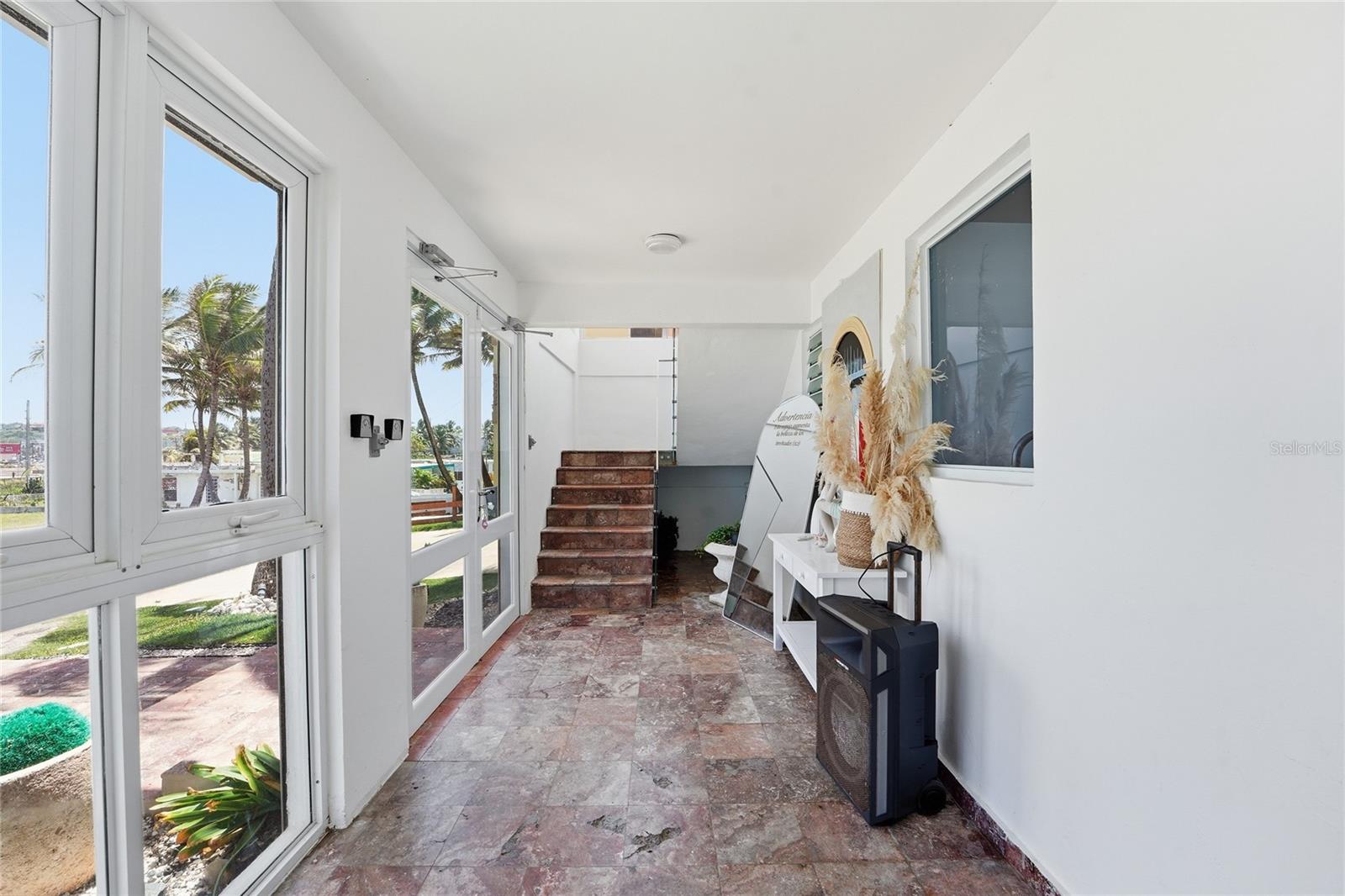 BARRIO CARRIZALES - Commercial Sale