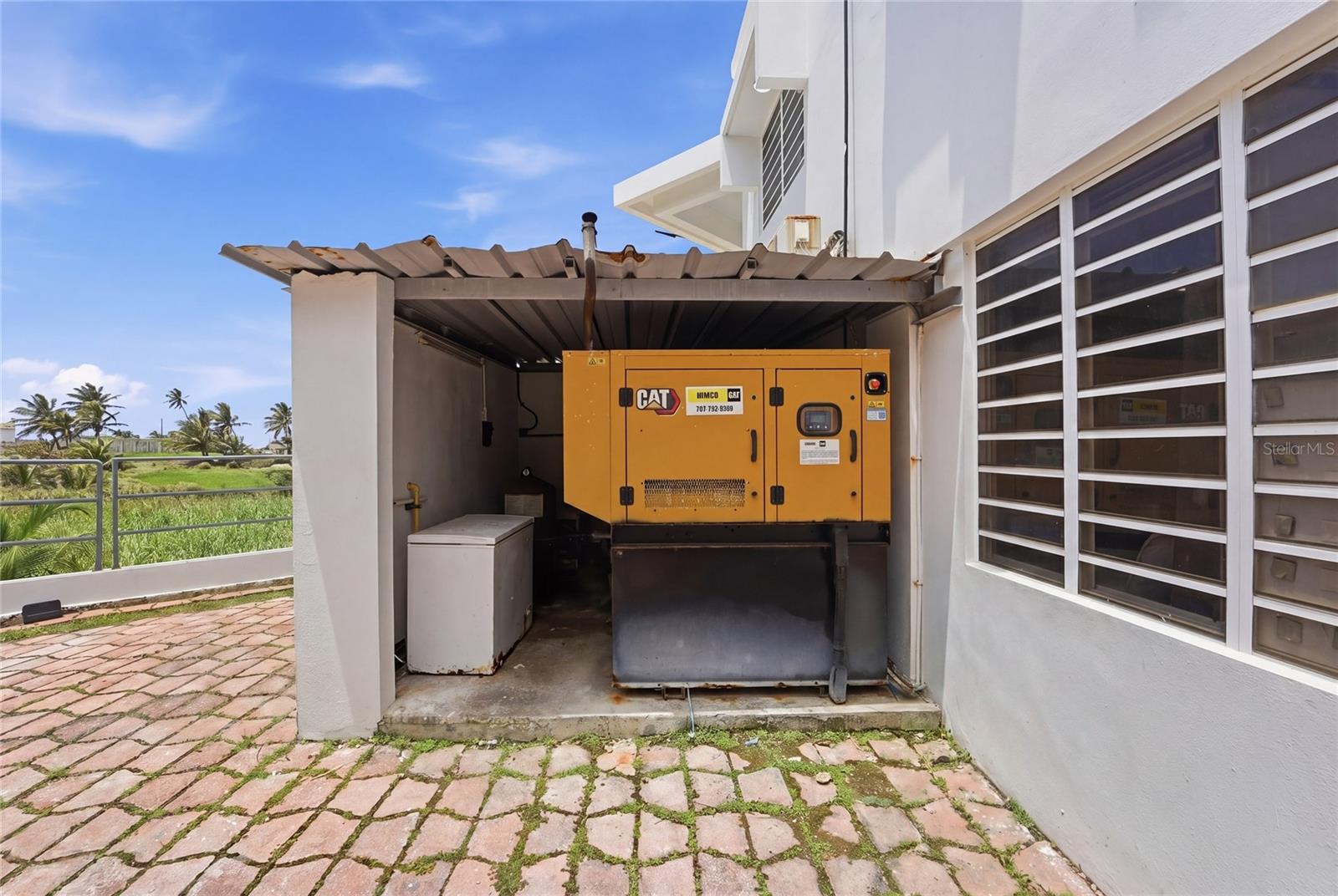BARRIO CARRIZALES - Commercial Sale