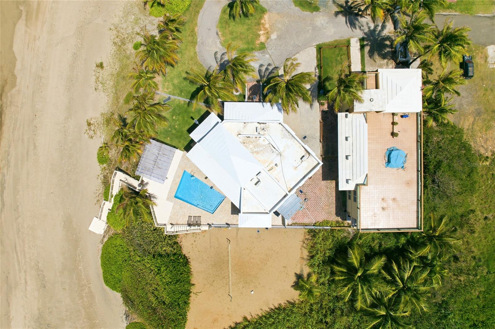 BARRIO CARRIZALES - Commercial Sale