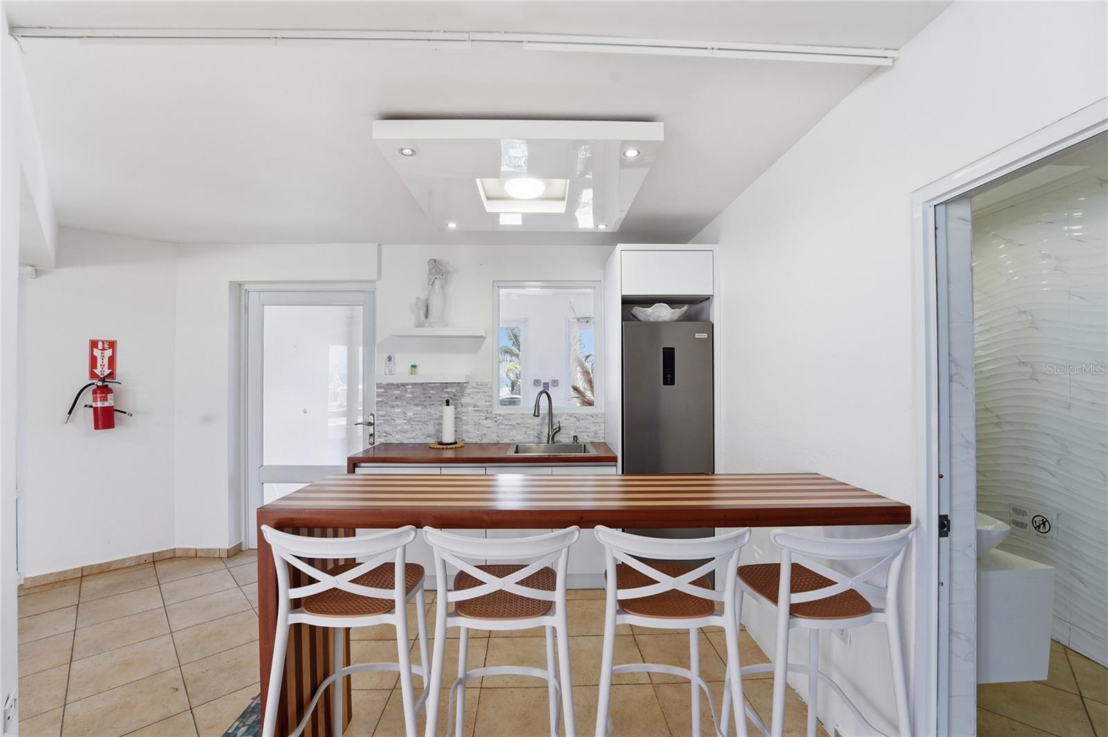 BARRIO CARRIZALES - Commercial Sale