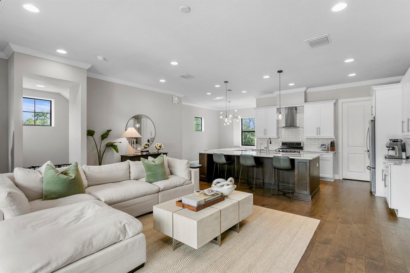 CASA DE LEON TWNHMS - Residential