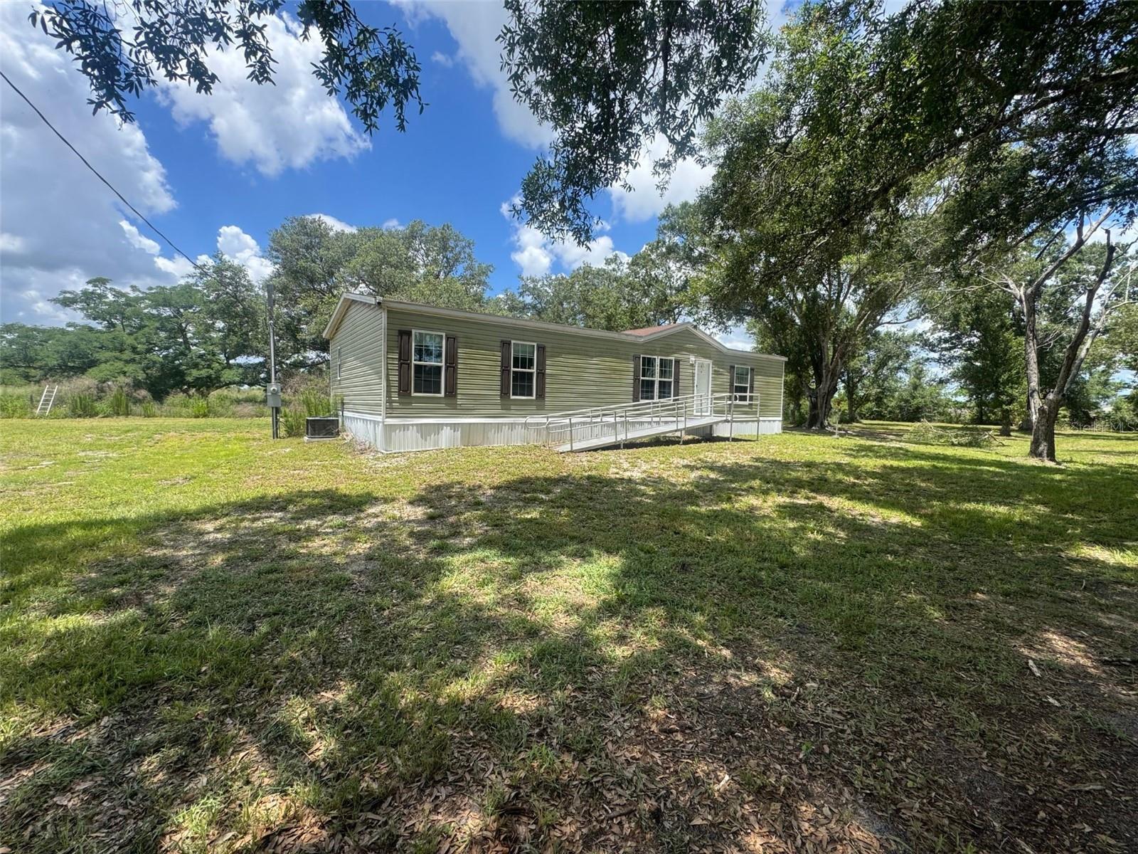 ARCADIA GROVES - Residential