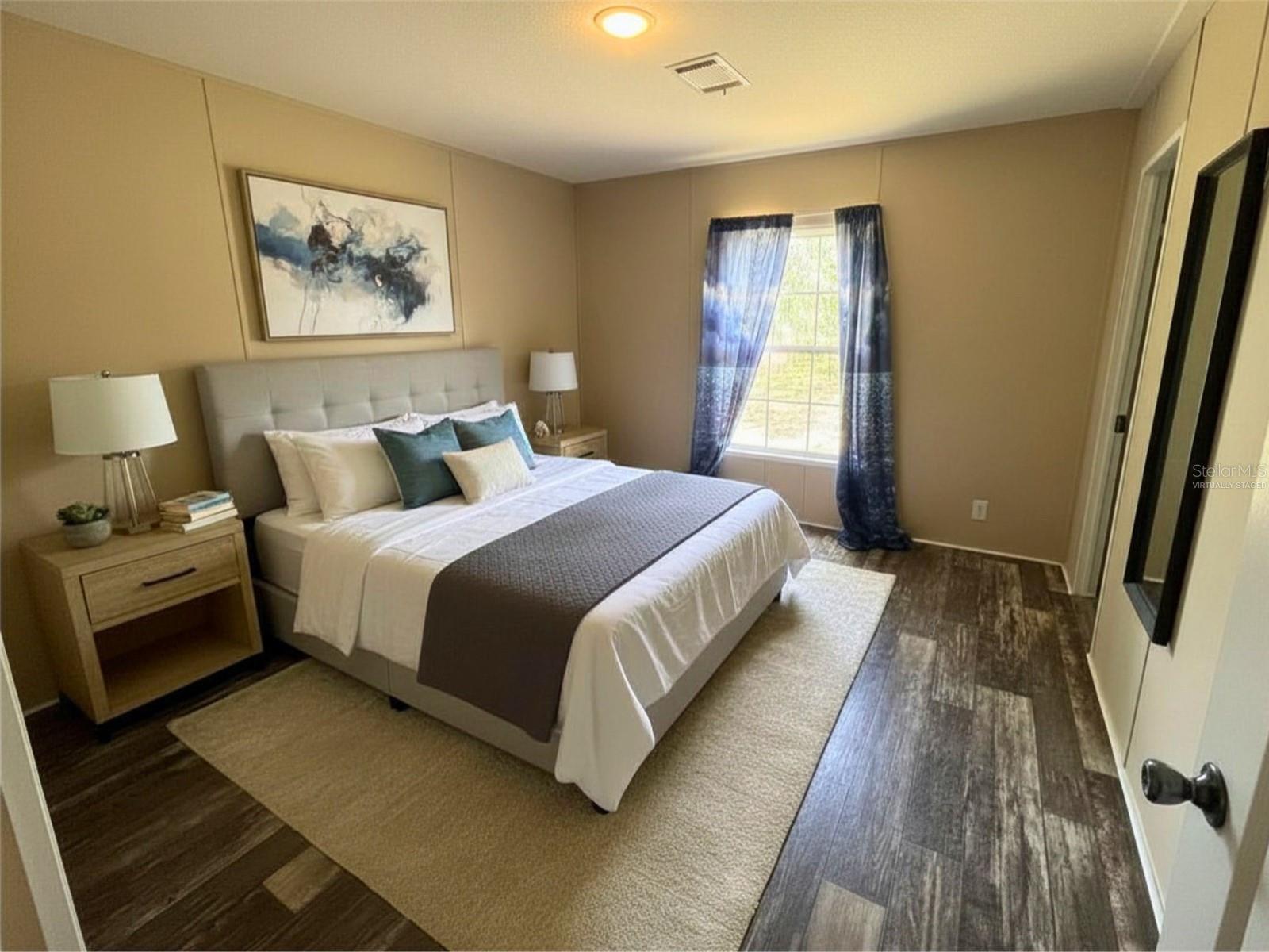 ARCADIA GROVES - Residential