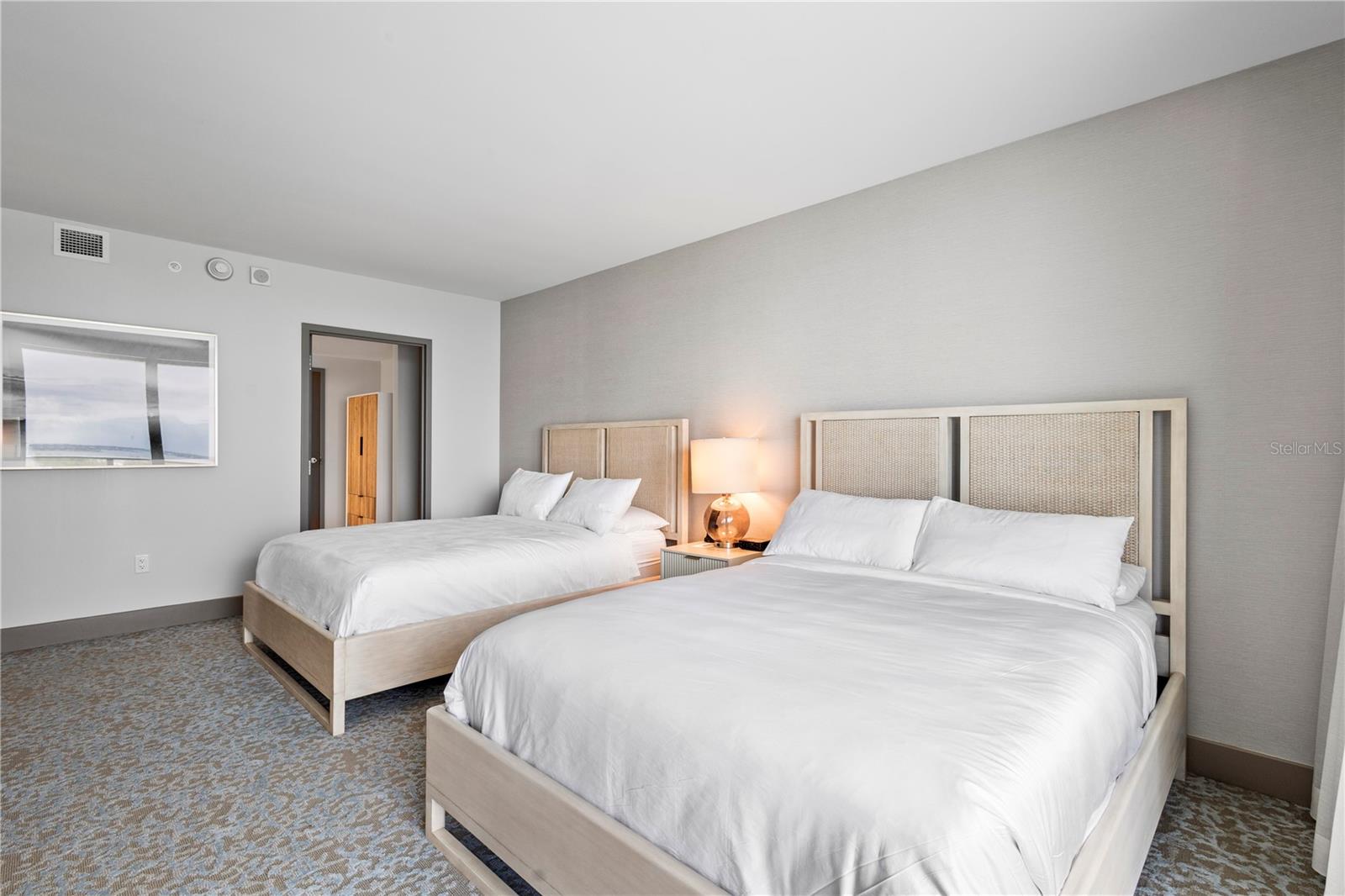 ENCHANTMENT CLEARWATER BEACH HOTEL CONDO - Residential