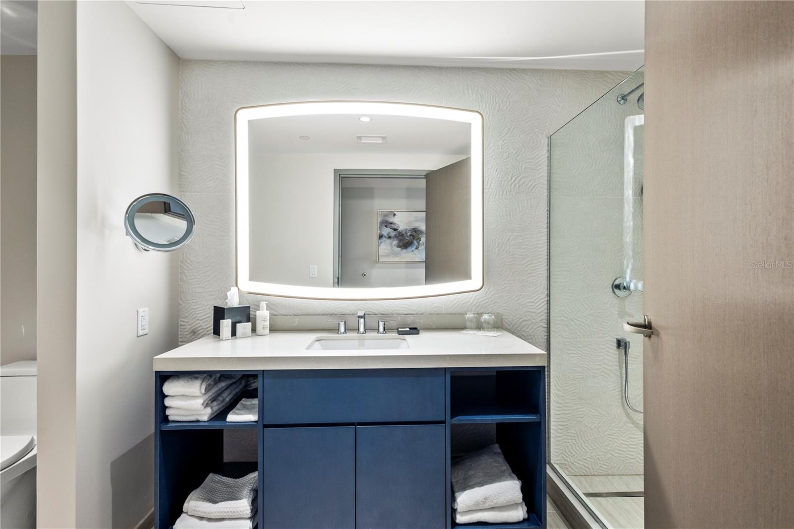 ENCHANTMENT CLEARWATER BEACH HOTEL CONDO - Residential