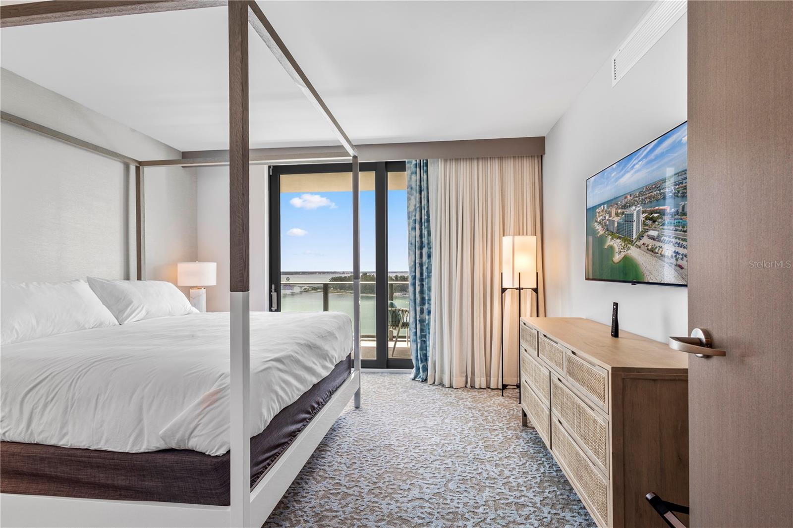 ENCHANTMENT CLEARWATER BEACH HOTEL CONDO - Residential