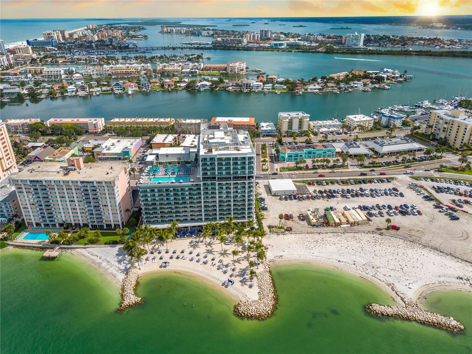 ENCHANTMENT CLEARWATER BEACH HOTEL CONDO - Residential
