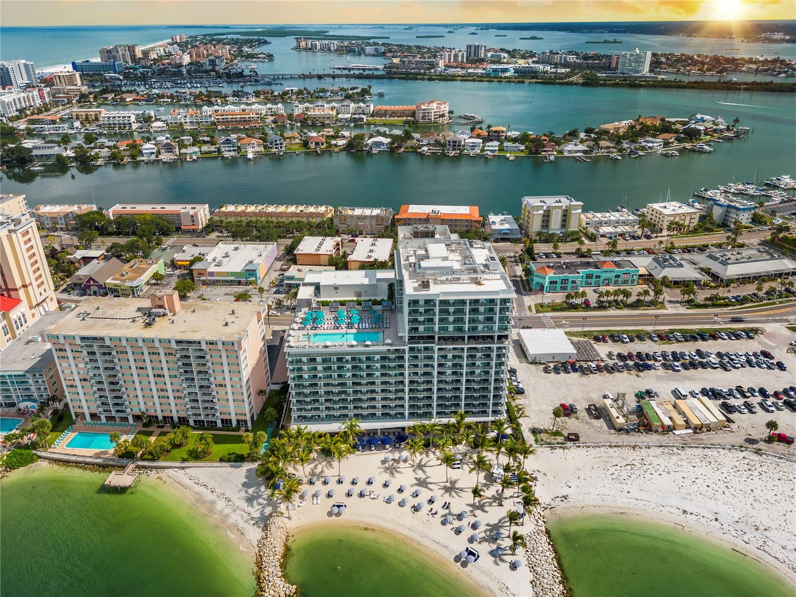 ENCHANTMENT CLEARWATER BEACH HOTEL CONDO - Residential