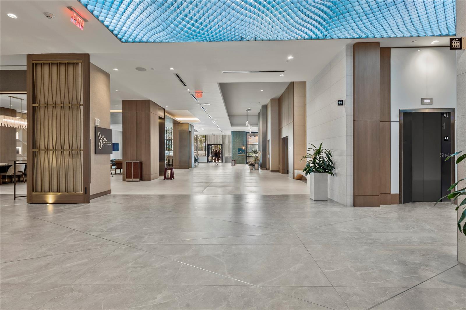 ENCHANTMENT CLEARWATER BEACH HOTEL CONDO - Residential