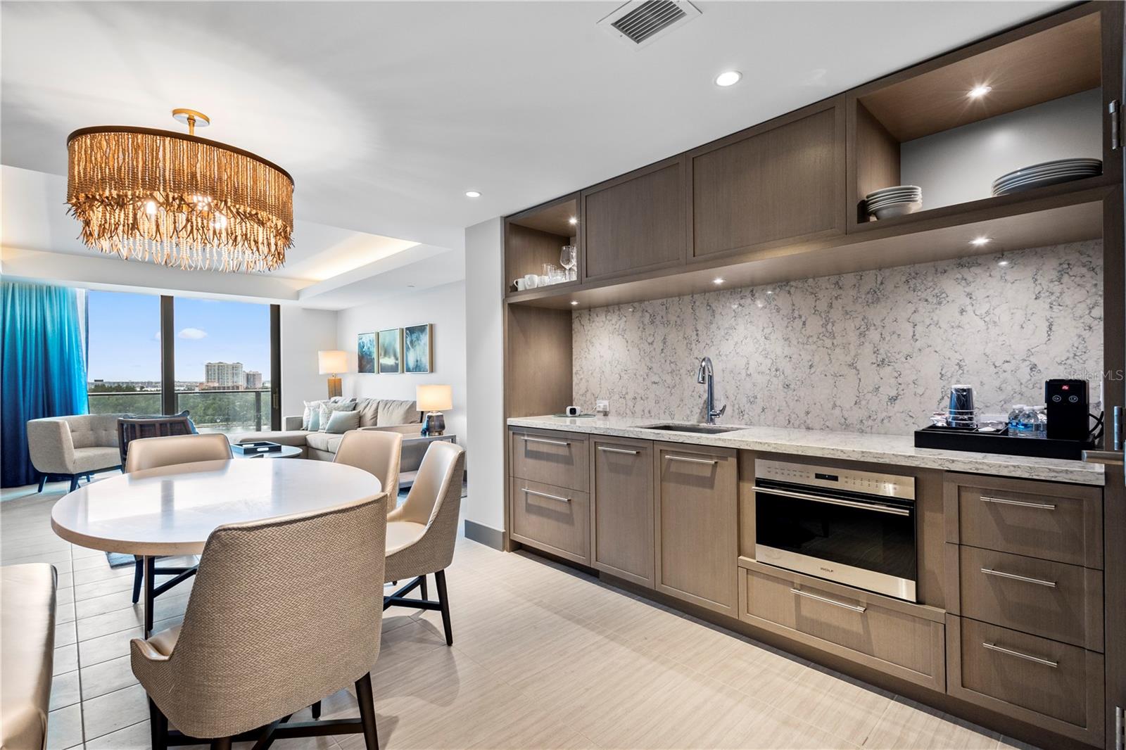 ENCHANTMENT CLEARWATER BEACH HOTEL CONDO - Residential