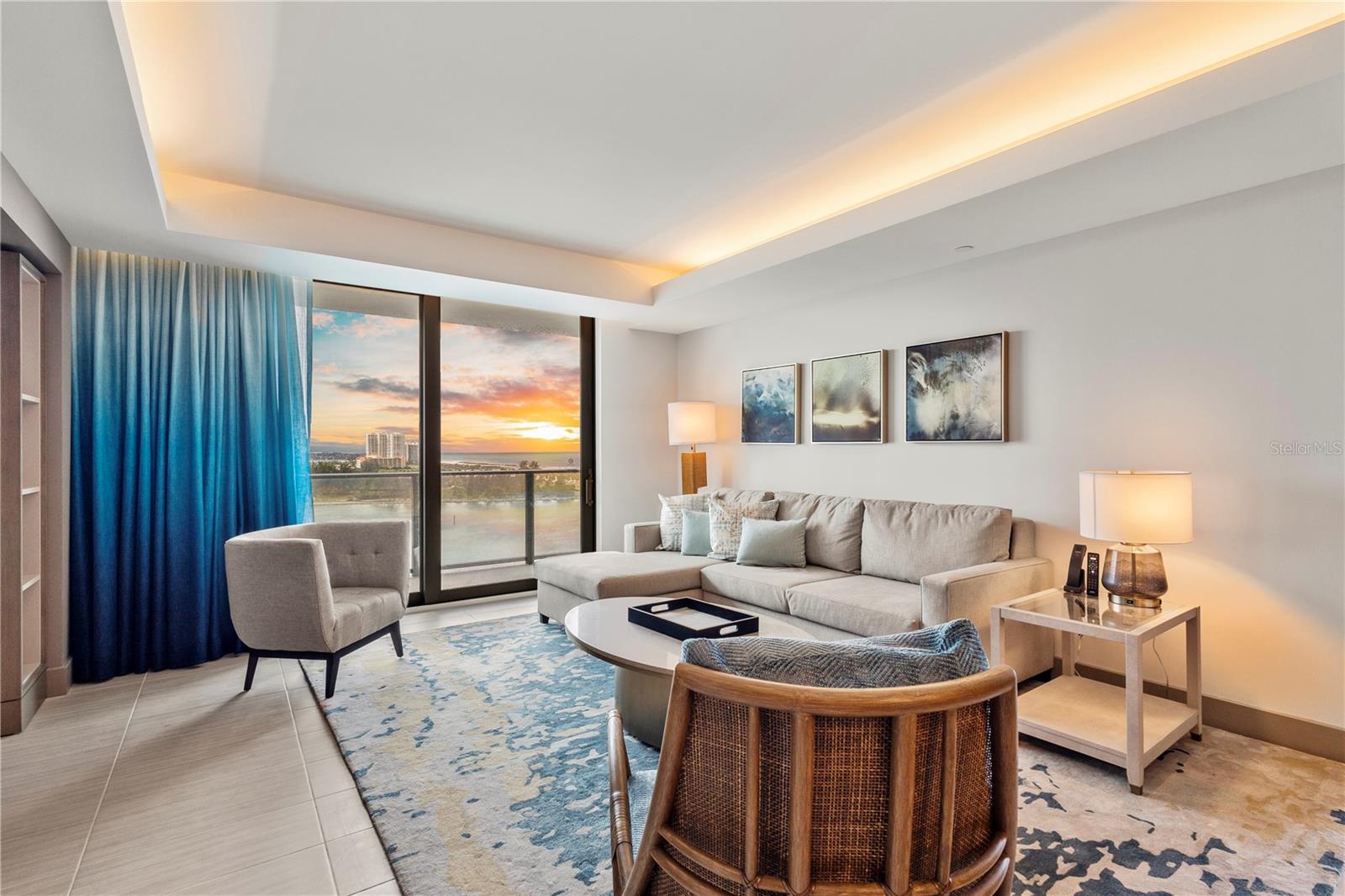 ENCHANTMENT CLEARWATER BEACH HOTEL CONDO - Residential