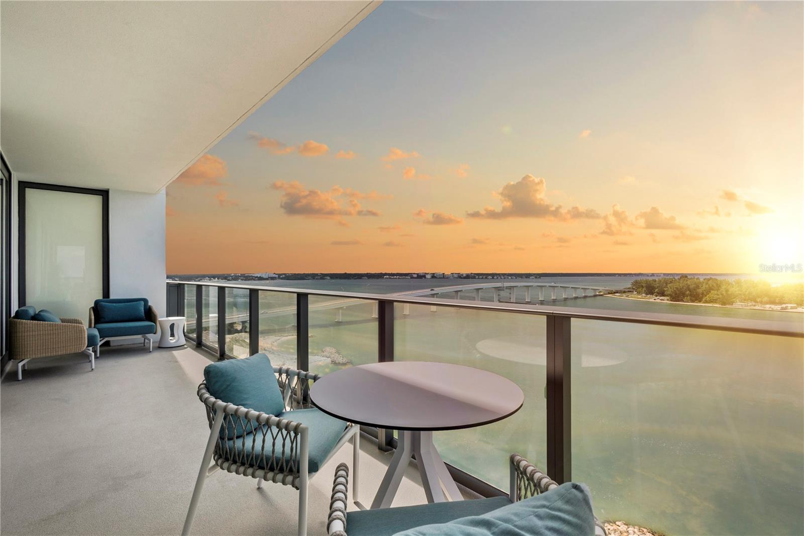 ENCHANTMENT CLEARWATER BEACH HOTEL CONDO - Residential