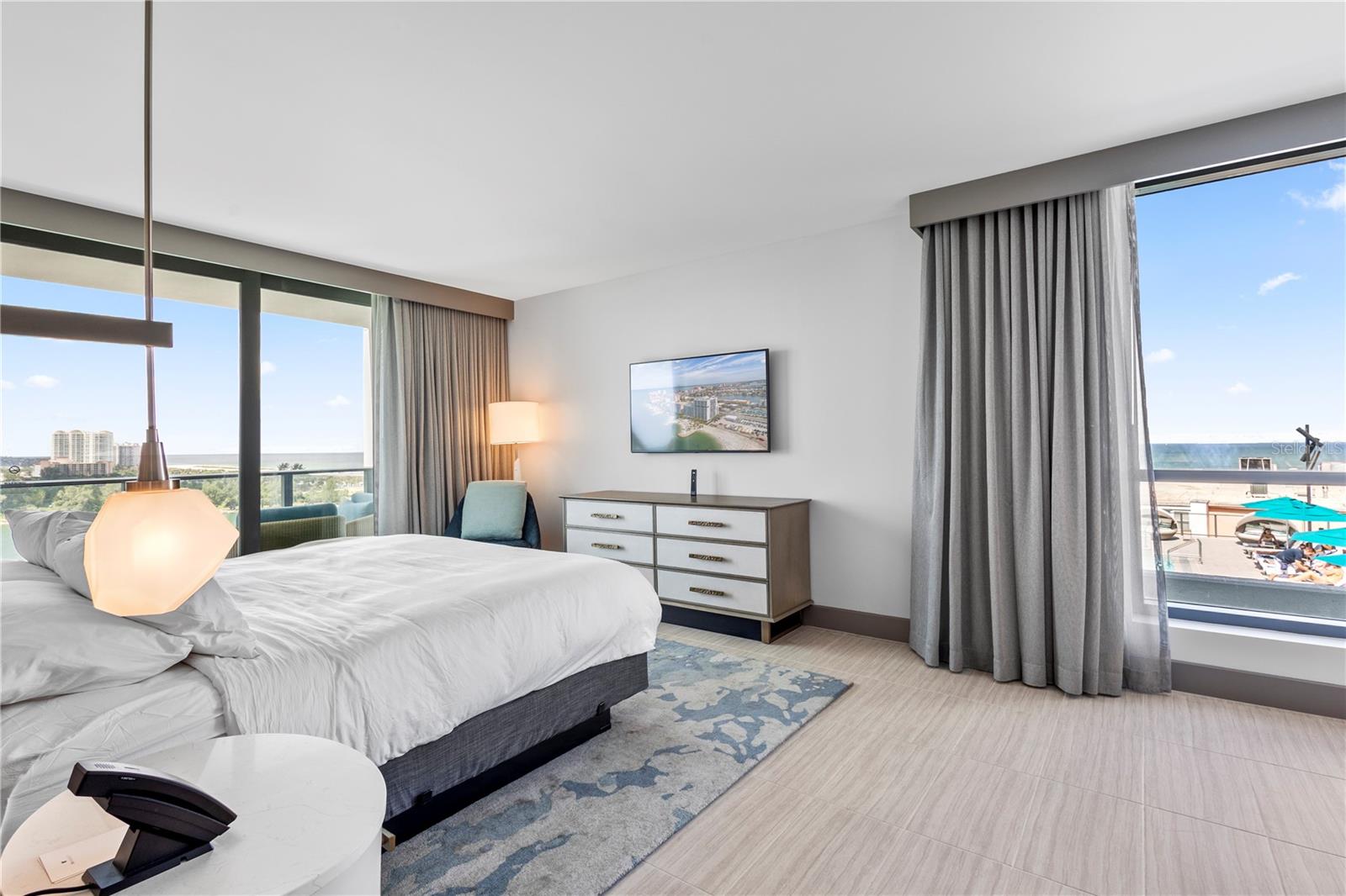 ENCHANTMENT CLEARWATER BEACH HOTEL CONDO - Residential