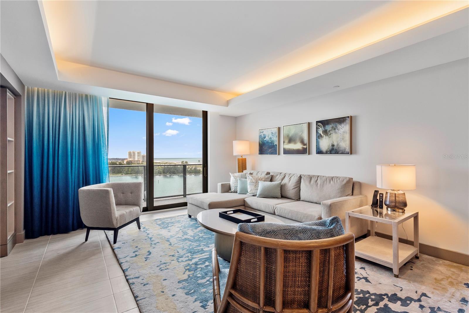 ENCHANTMENT CLEARWATER BEACH HOTEL CONDO - Residential