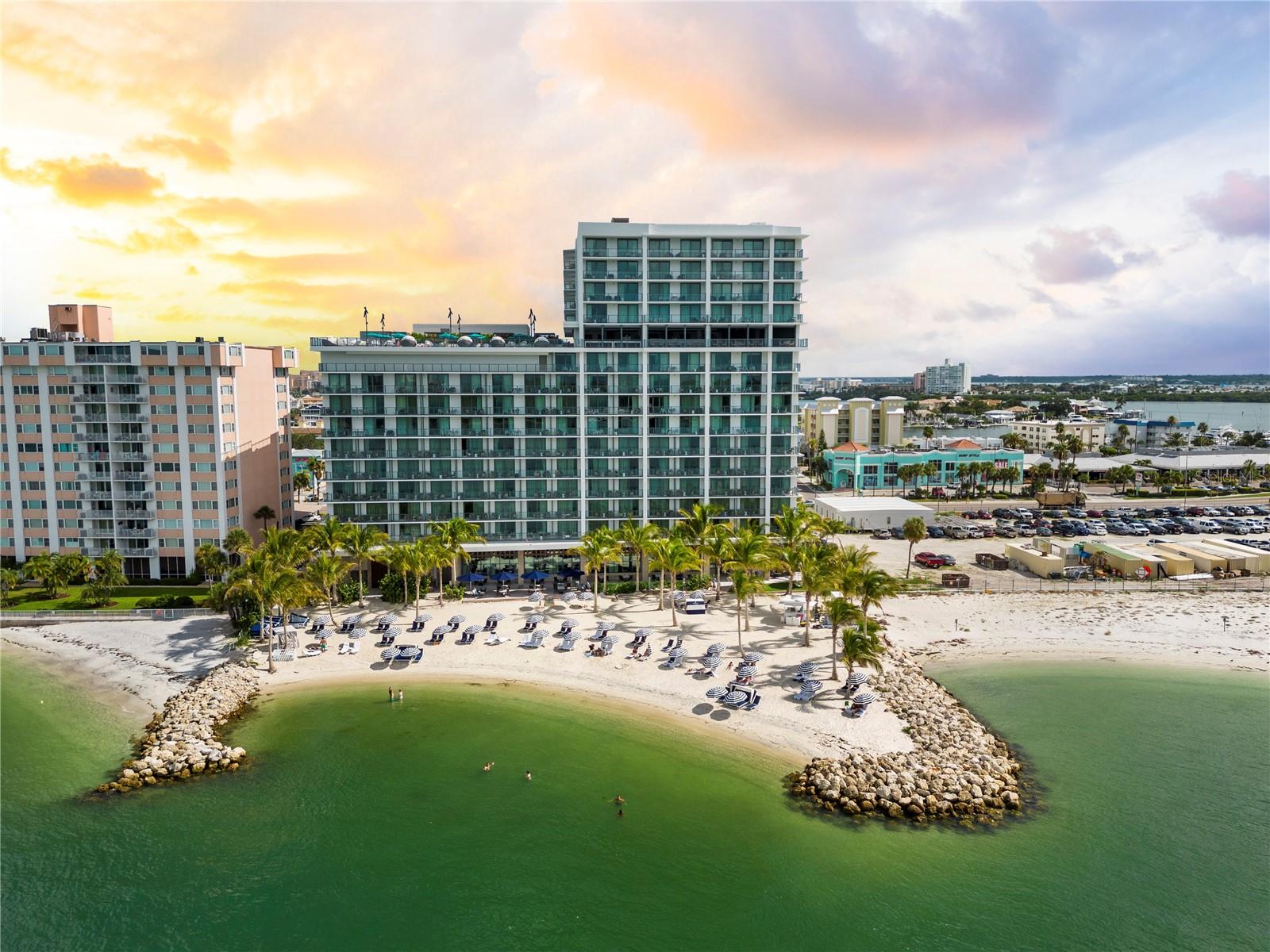 ENCHANTMENT CLEARWATER BEACH HOTEL CONDO - Residential
