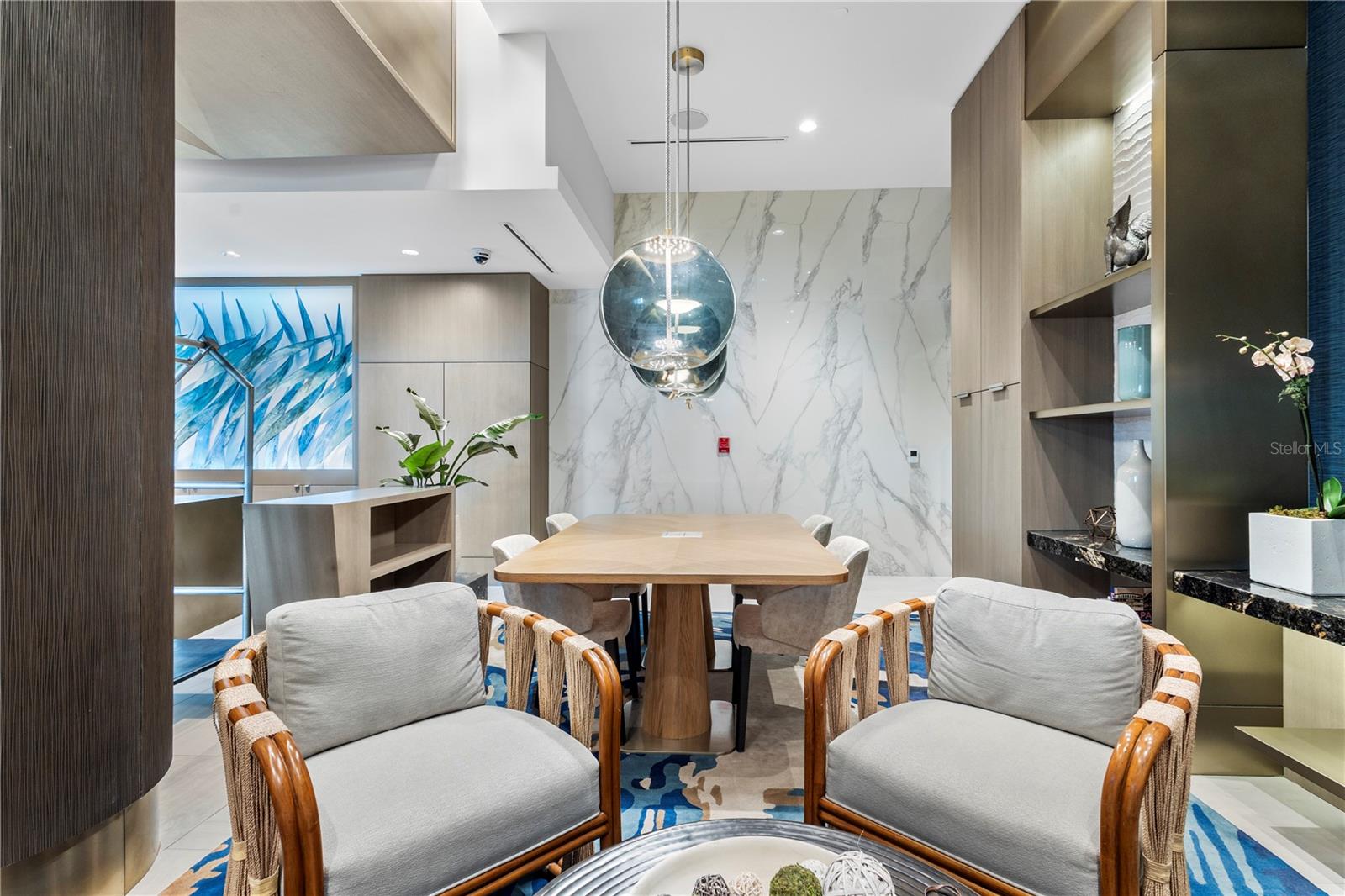 ENCHANTMENT CLEARWATER BEACH HOTEL CONDO - Residential