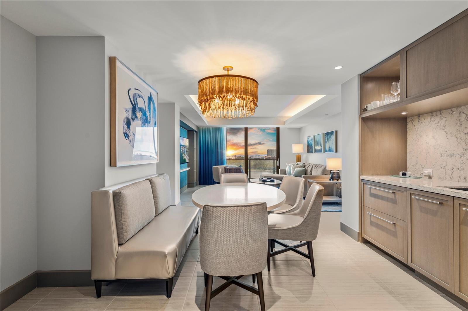 ENCHANTMENT CLEARWATER BEACH HOTEL CONDO - Residential