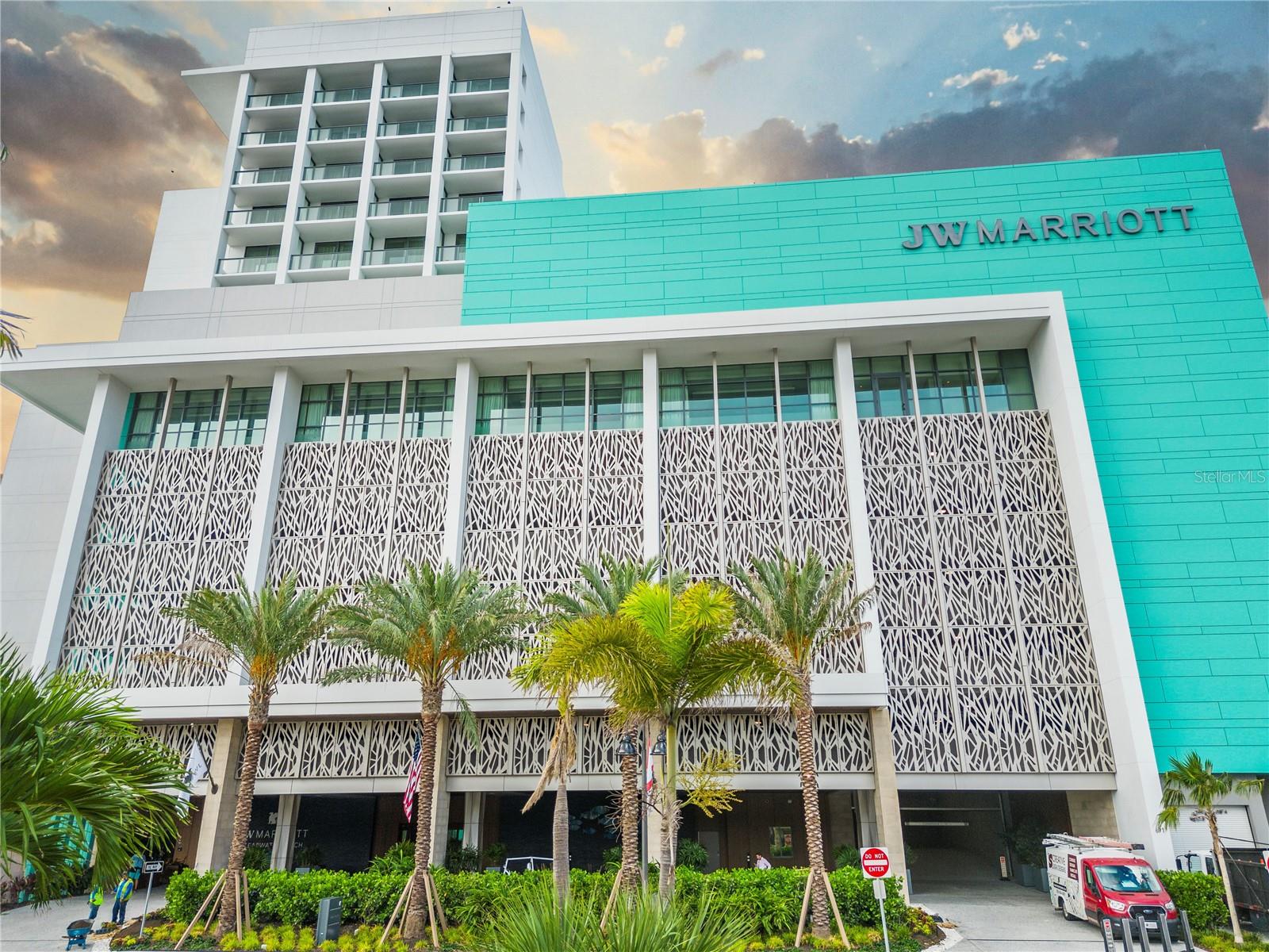 ENCHANTMENT CLEARWATER BEACH HOTEL CONDO - Residential