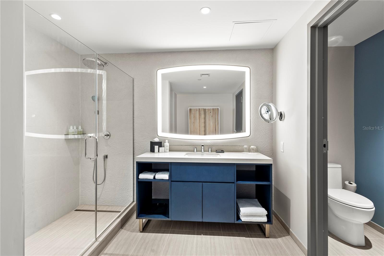 ENCHANTMENT CLEARWATER BEACH HOTEL CONDO - Residential