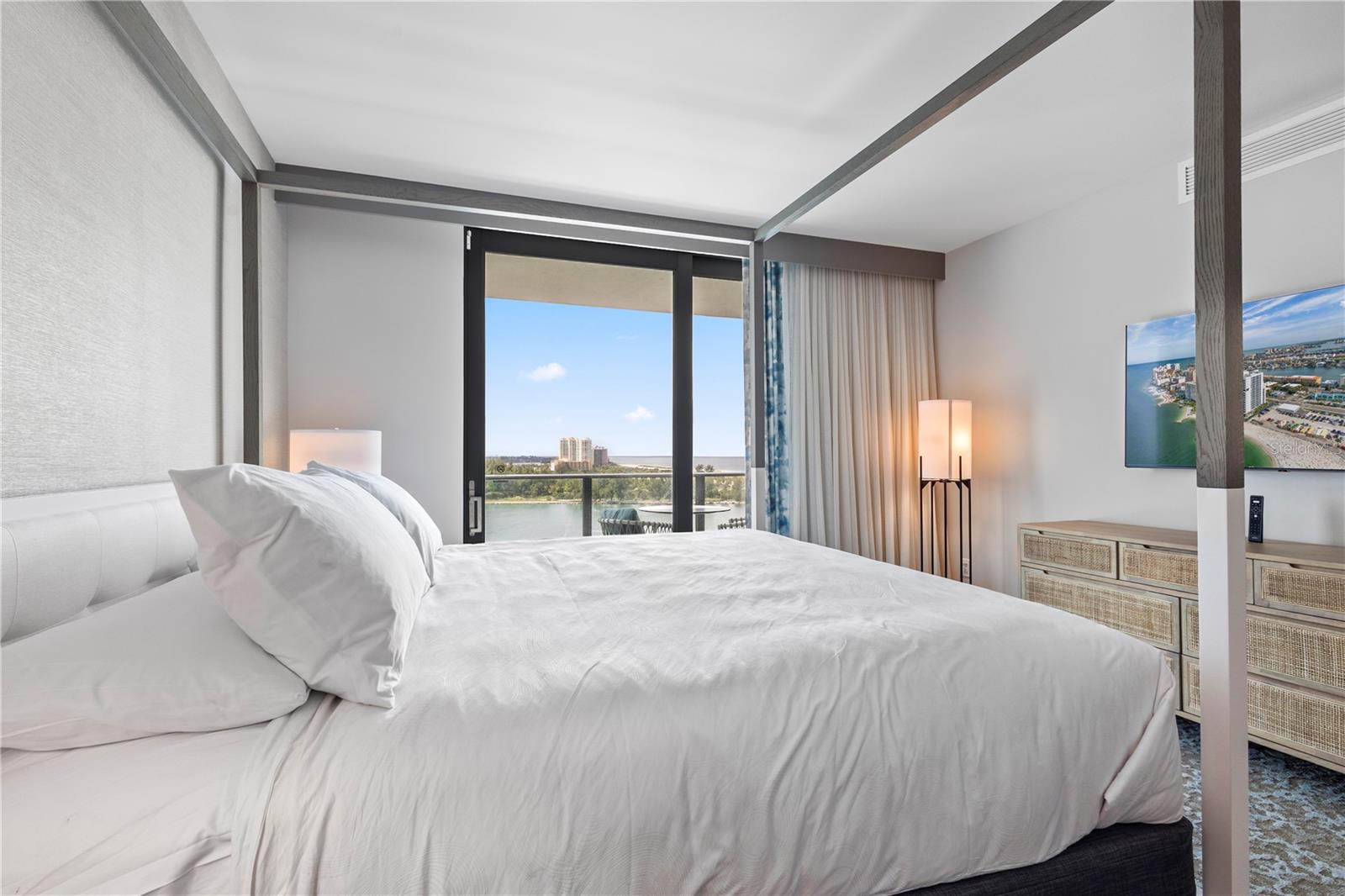 ENCHANTMENT CLEARWATER BEACH HOTEL CONDO - Residential