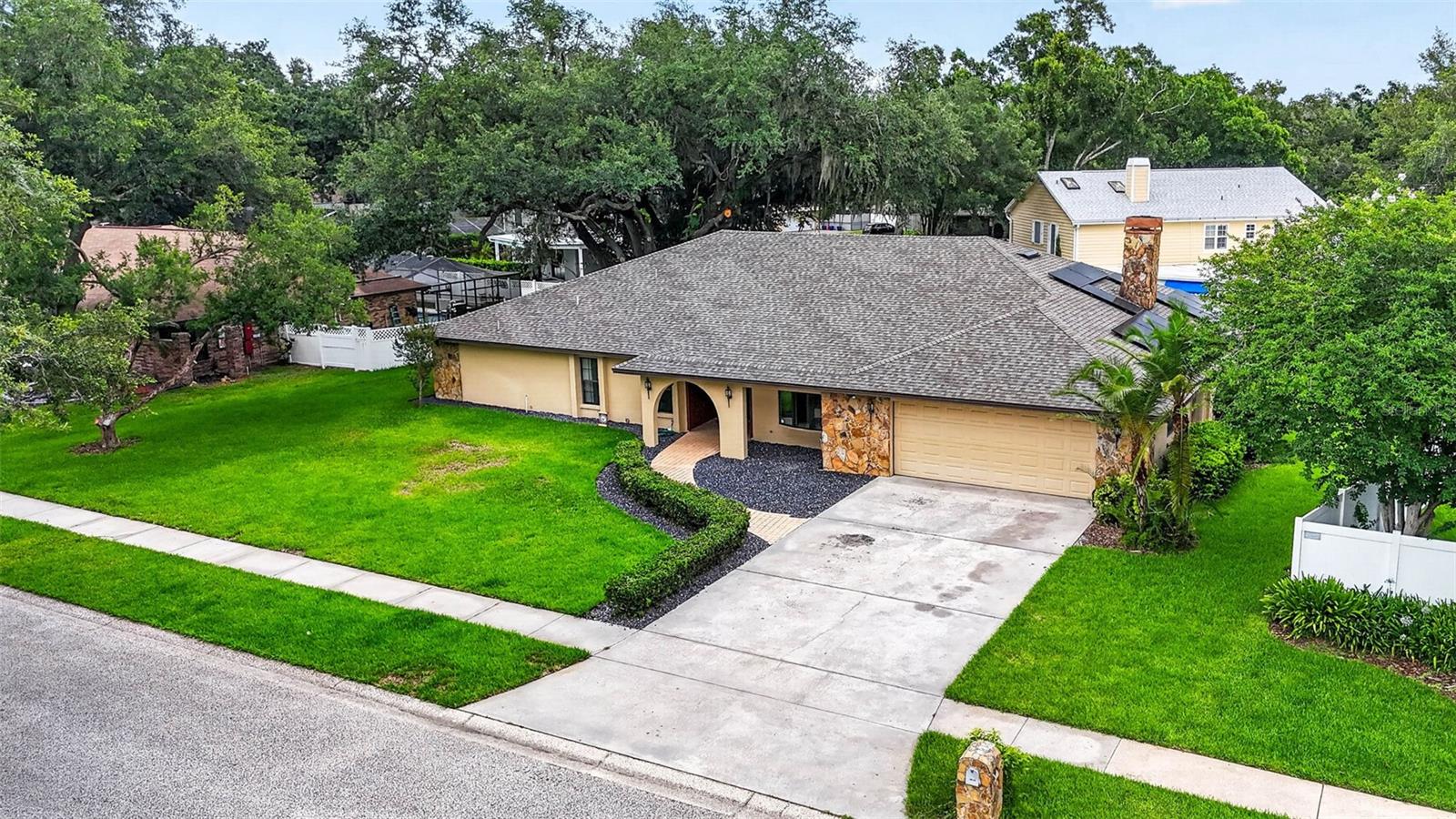 FRANCES ARBOR VILLAS - Residential