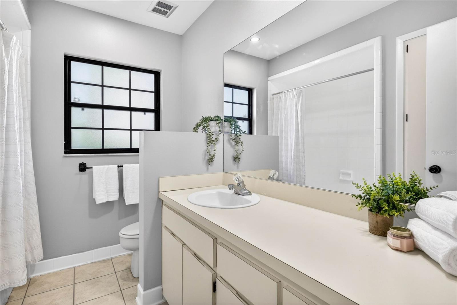 FRANCES ARBOR VILLAS - Residential