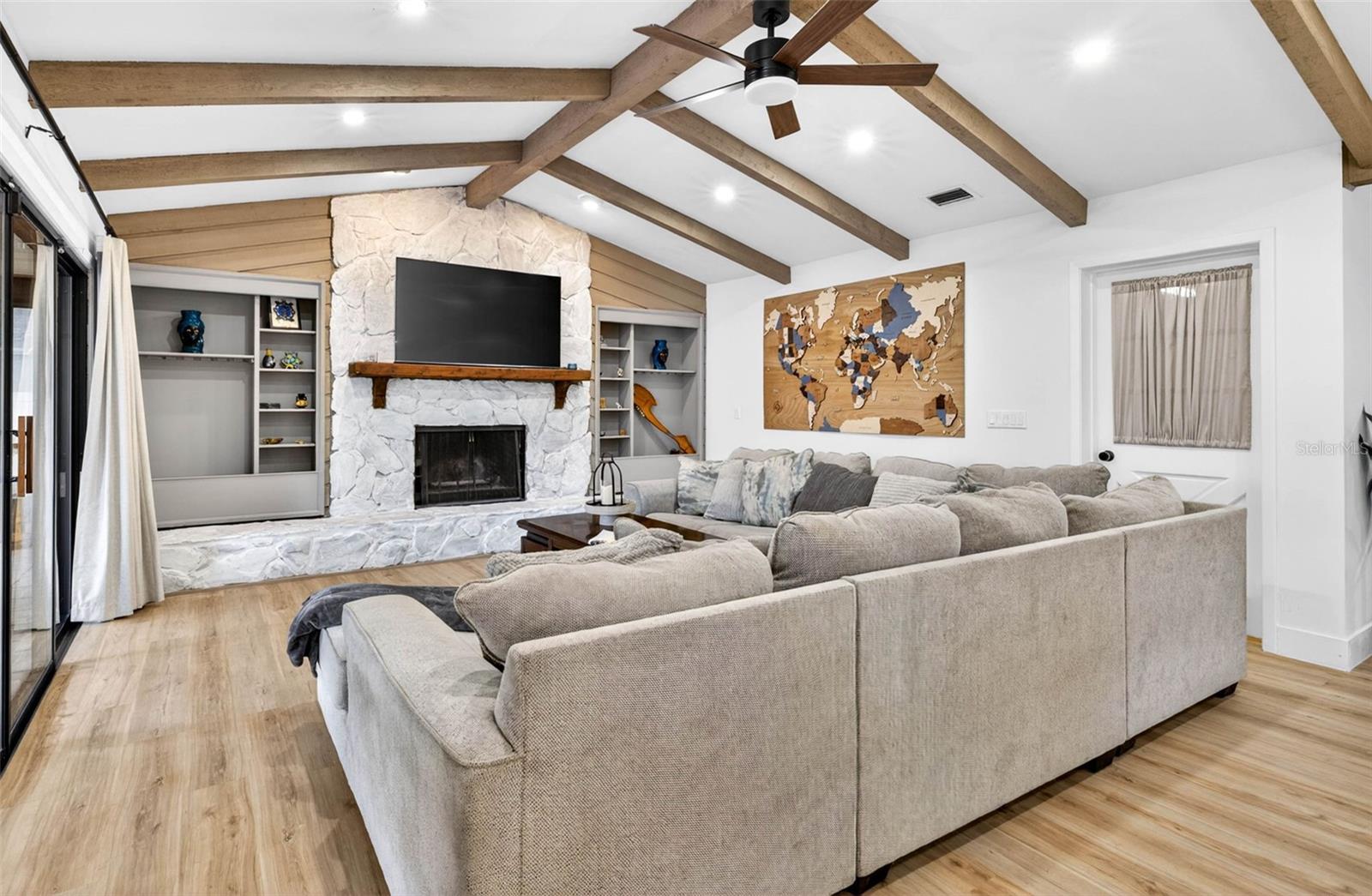 FRANCES ARBOR VILLAS - Residential