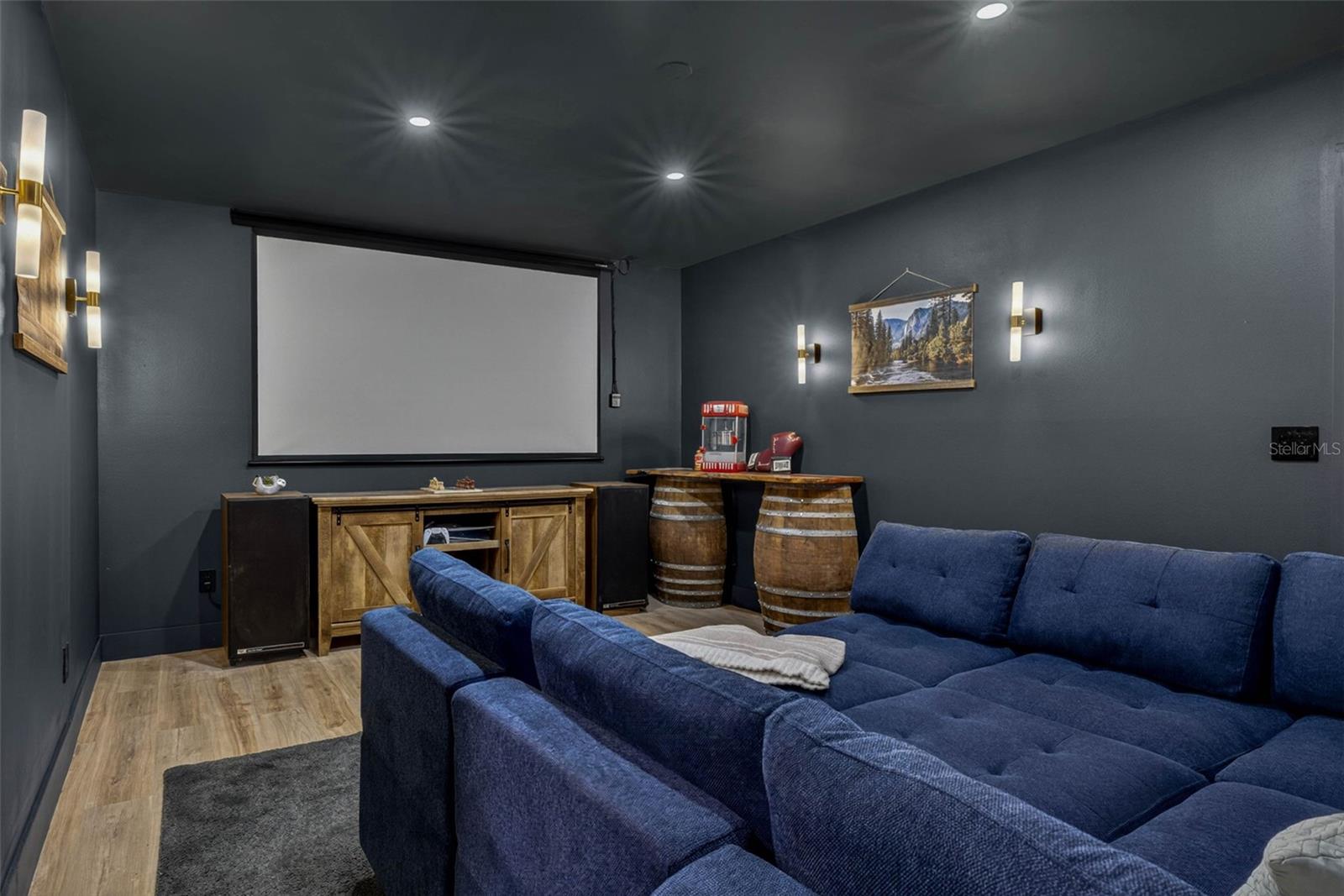 FRANCES ARBOR VILLAS - Residential