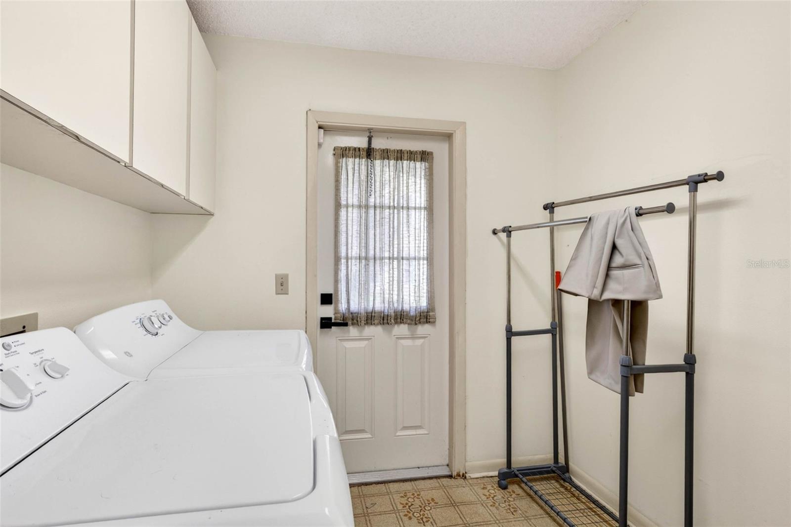 FRANCES ARBOR VILLAS - Residential