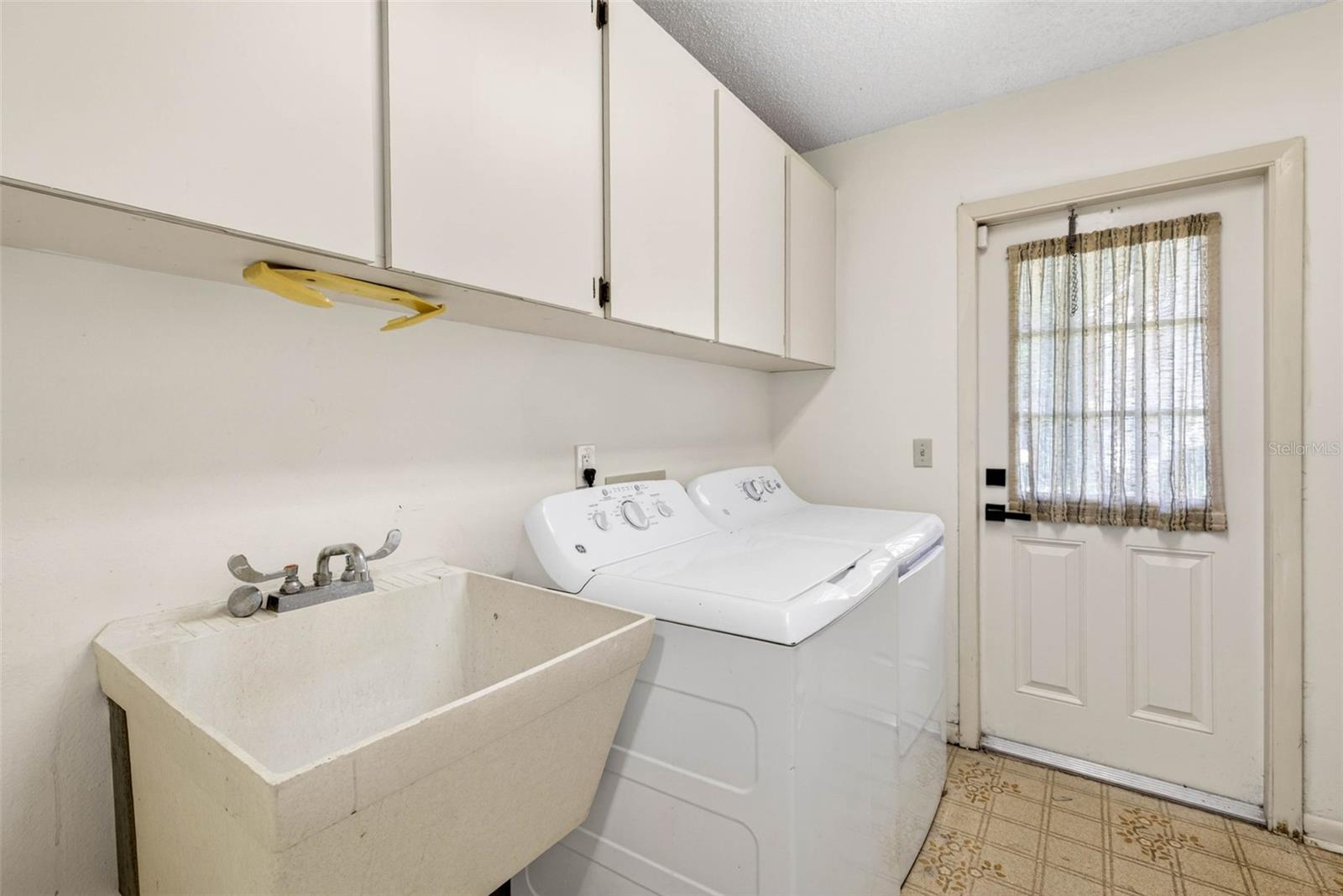 FRANCES ARBOR VILLAS - Residential