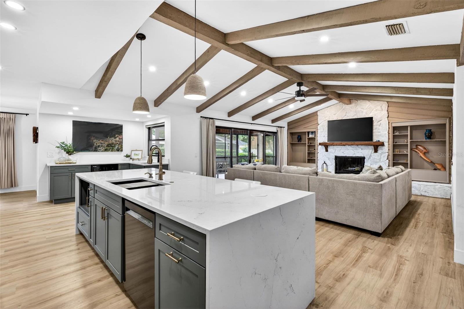 FRANCES ARBOR VILLAS - Residential