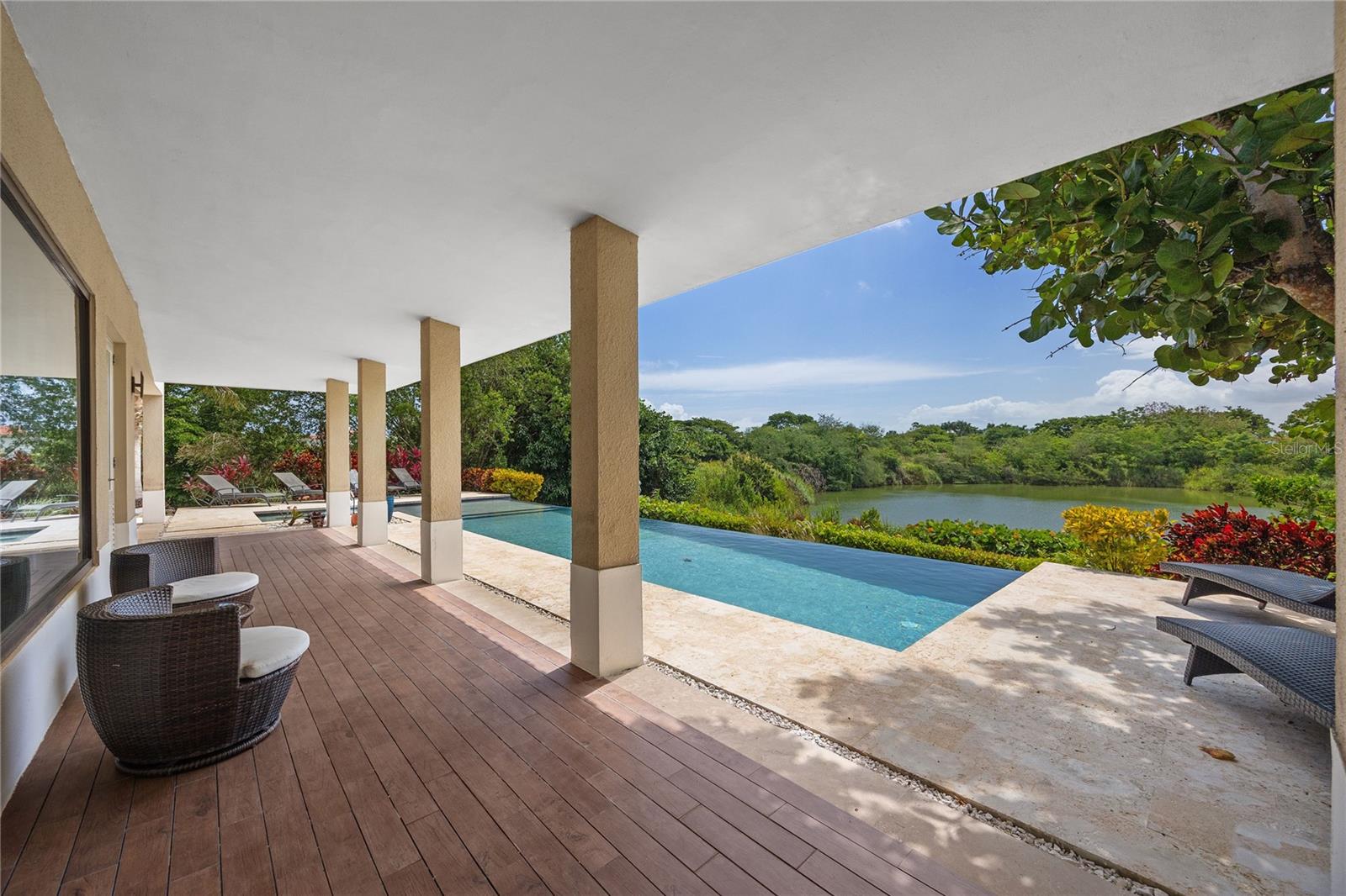SABANERA DE DORADO - Residential