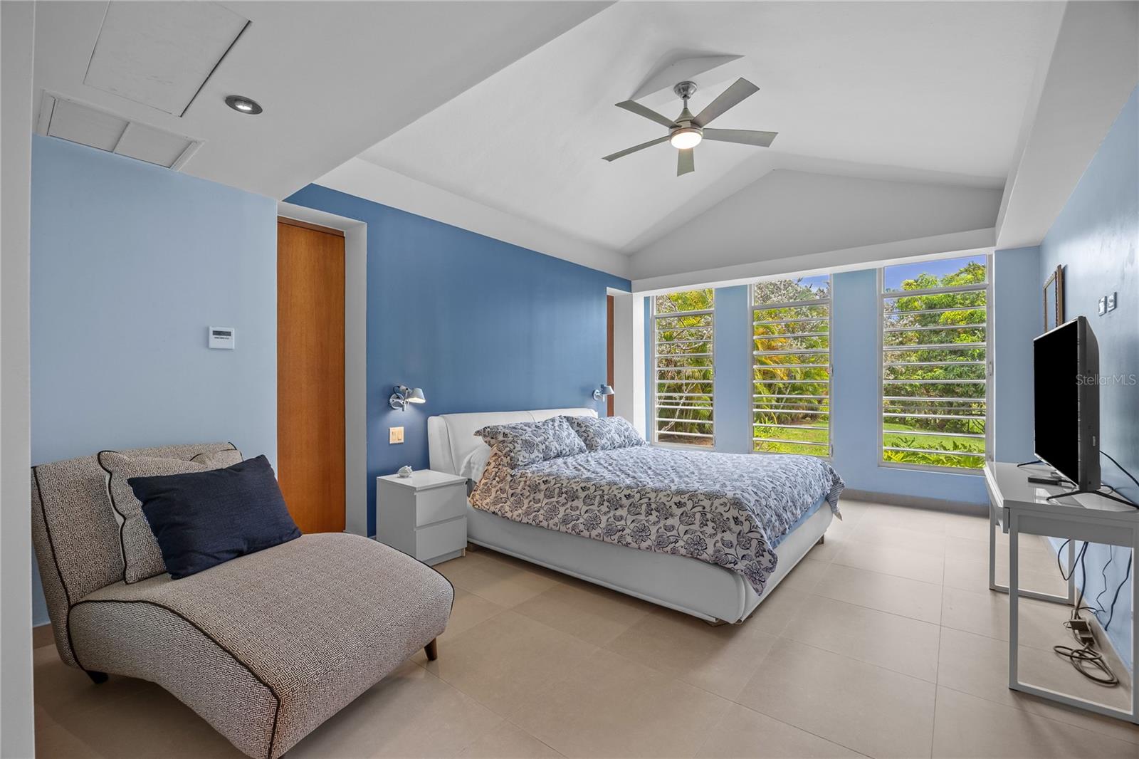 SABANERA DE DORADO - Residential