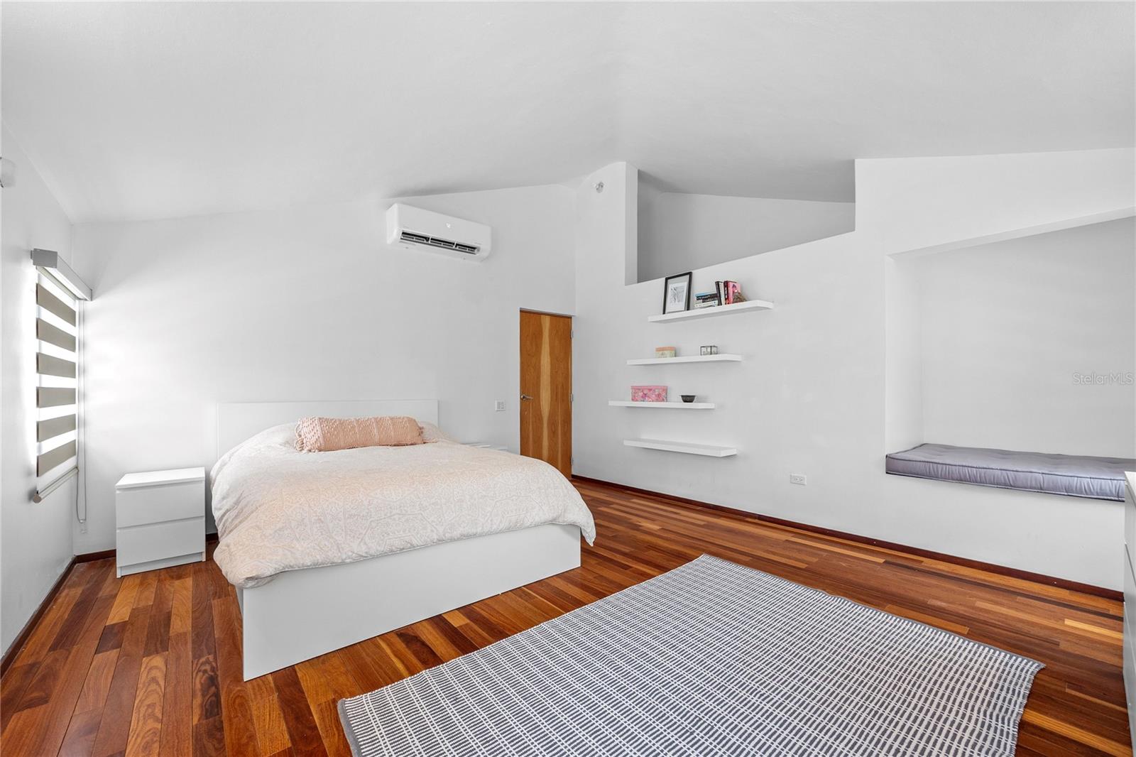 SABANERA DE DORADO - Residential