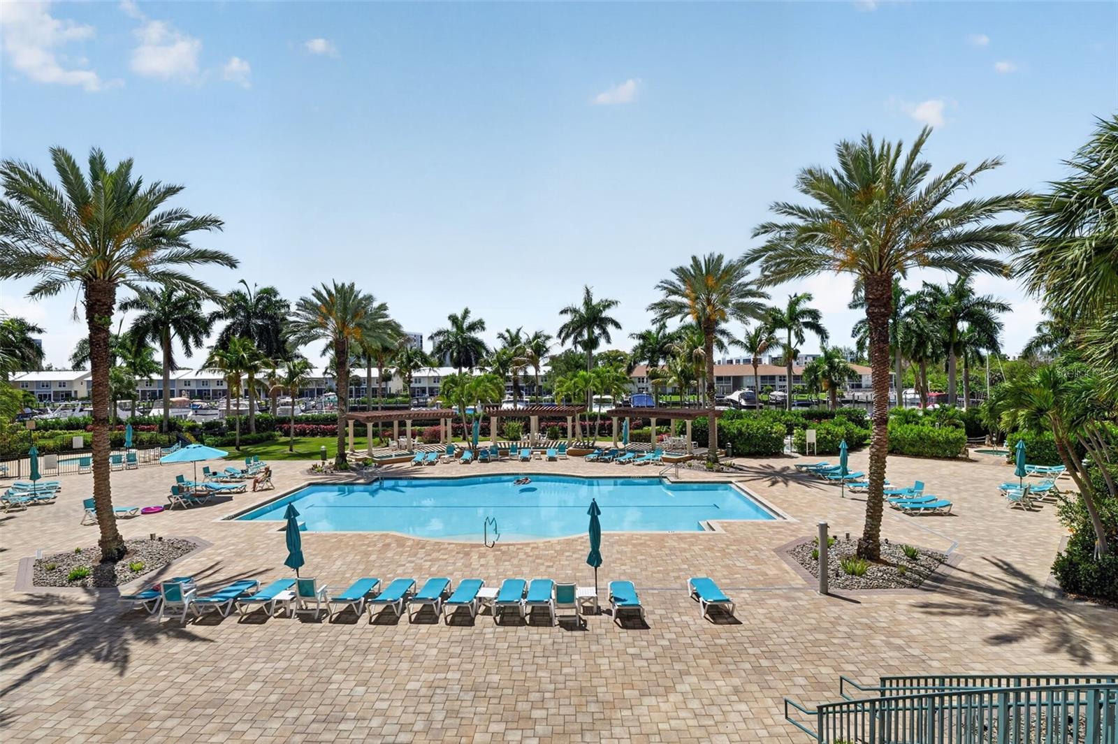 NORTH STAR YACHT CLUB - Residential
