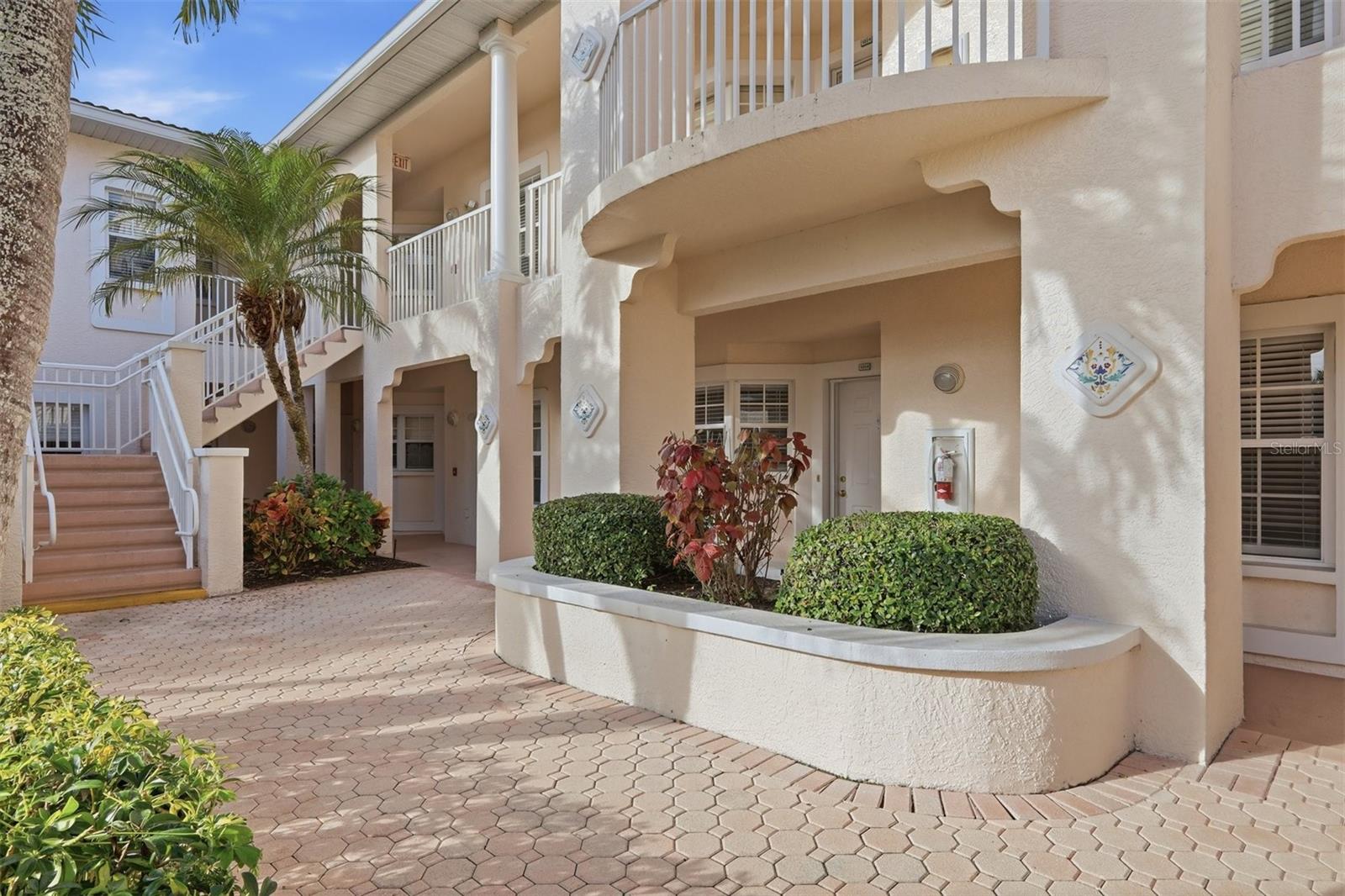 PLAZA DE FLORES - Residential