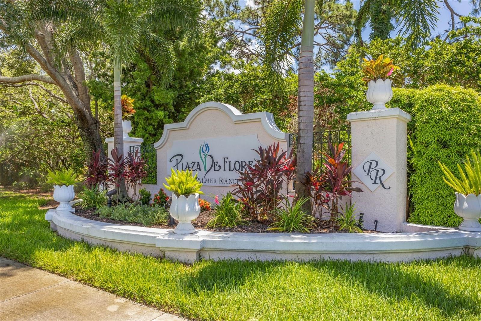 PLAZA DE FLORES - Residential