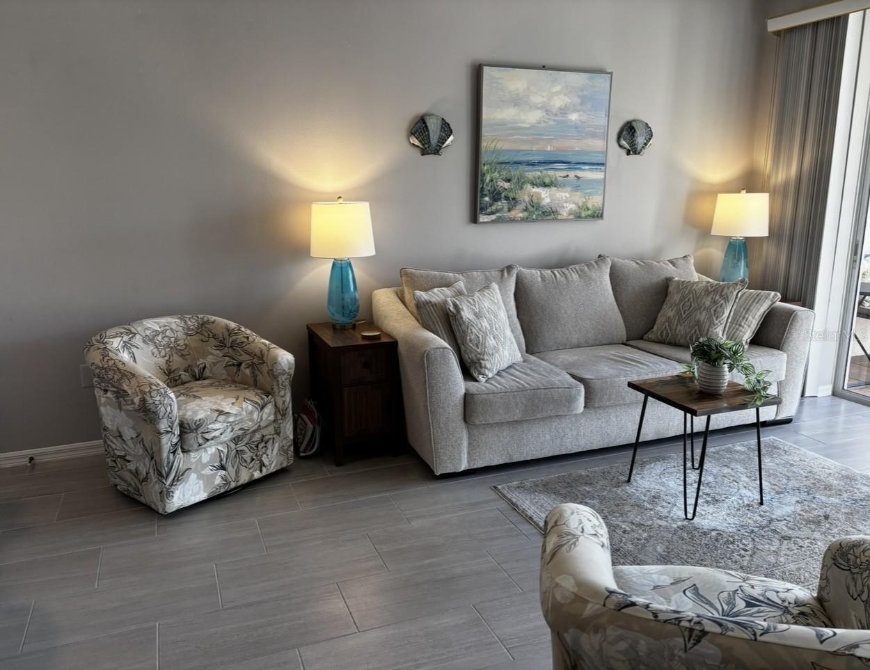 PLAZA DE FLORES - Residential