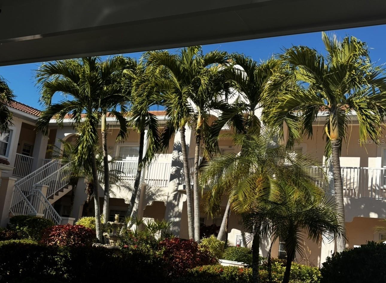 PLAZA DE FLORES - Residential