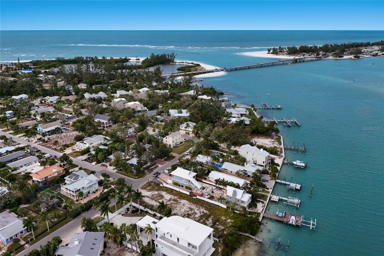LONGBEACH ON LONGBOAT KEY - Residential