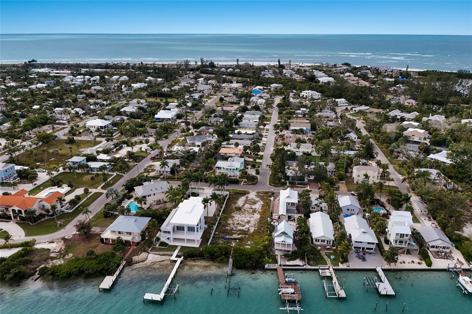 LONGBEACH ON LONGBOAT KEY - Residential