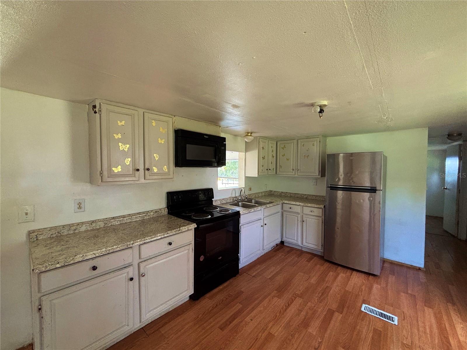 HALFMOON MINI-FARMS - Residential