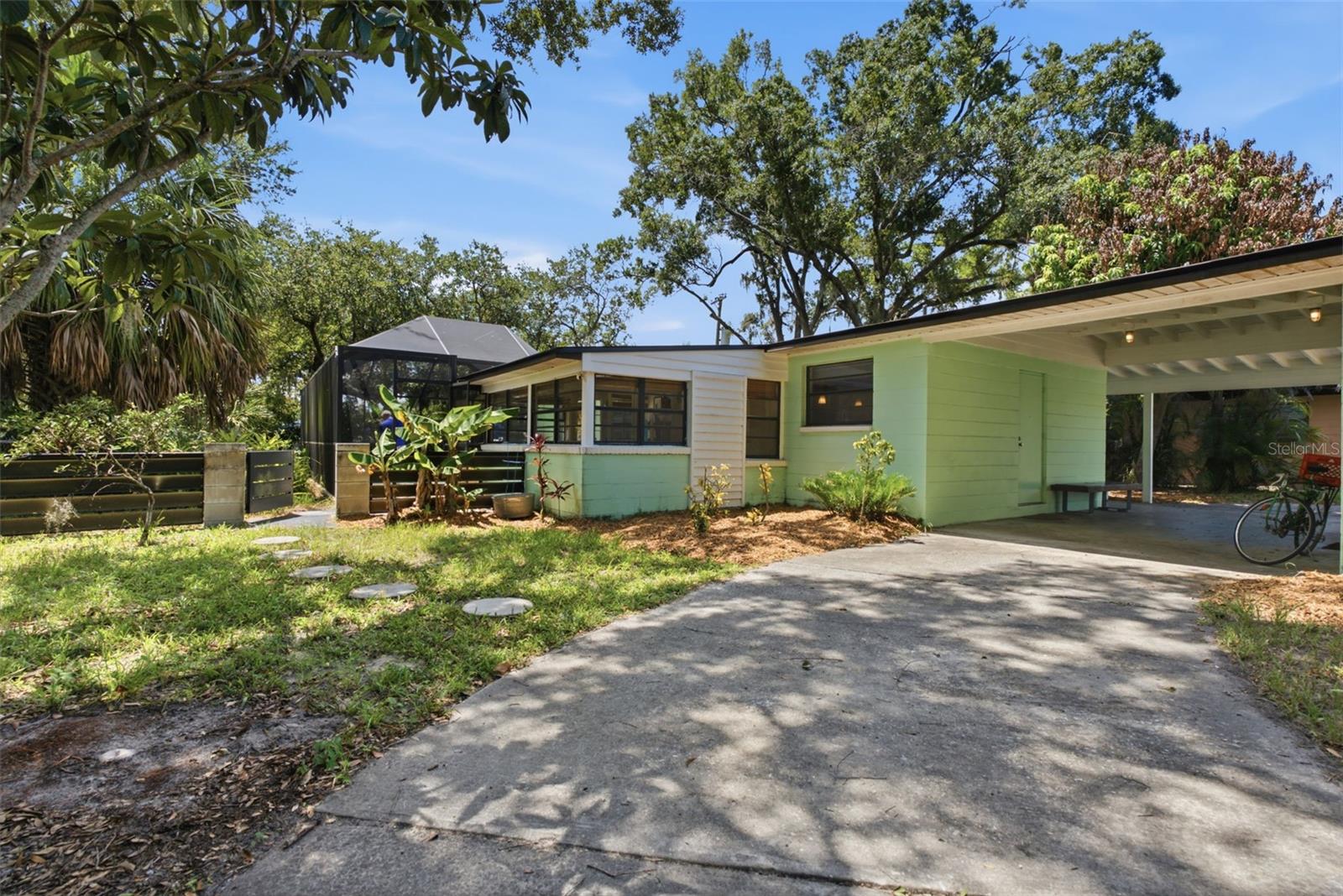 TEMPLE TERRACE RIVERSIDE SUBDI - Residential