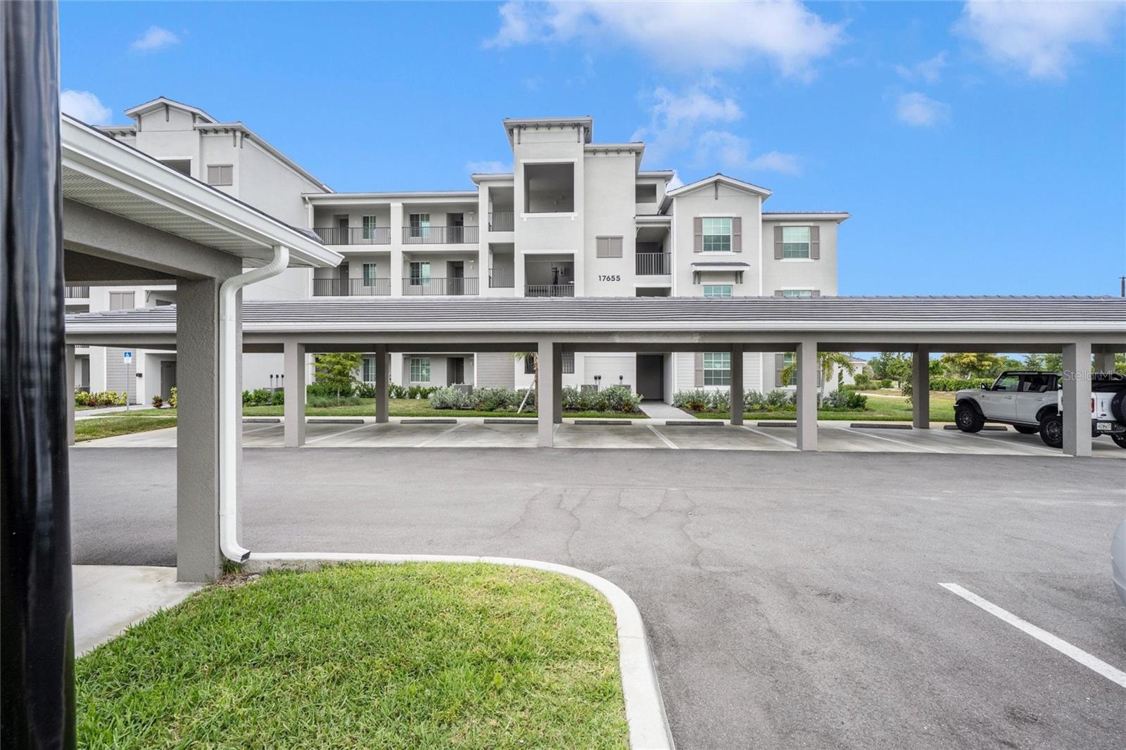 WELLEN PARK GOLF & COUNTRY CLUB - Residential