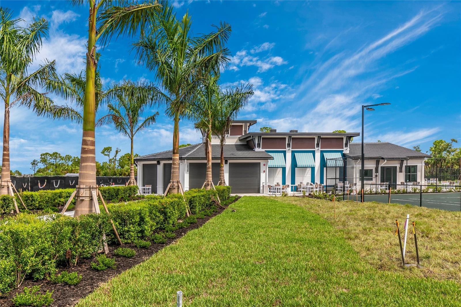WELLEN PARK GOLF & COUNTRY CLUB - Residential