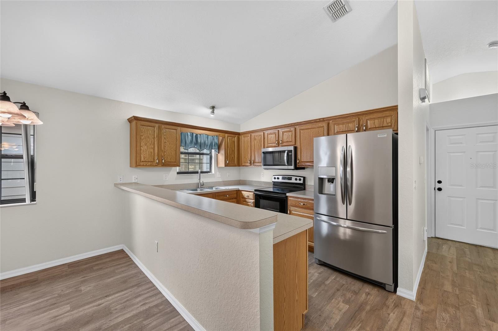 ETHANS GLEN - Residential