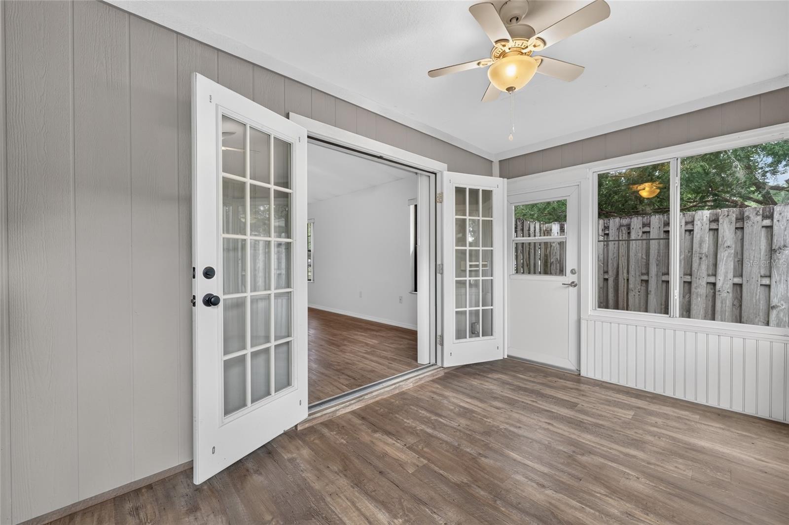 ETHANS GLEN - Residential