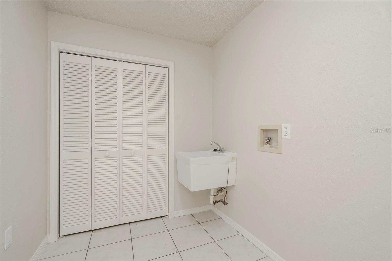 GLEN LAKES PHASE ONE - Residential